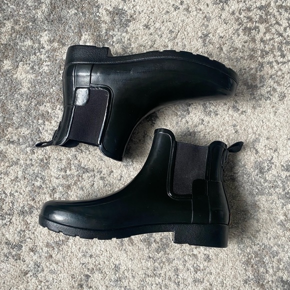 HUNTER Chelsea Rain Boots - Picture 2 of 6